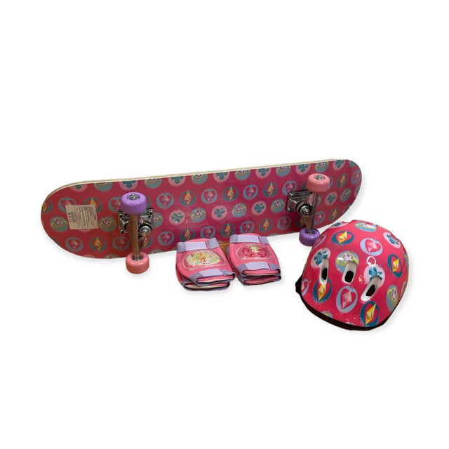 SKATEBOARD CON ACCESORIOS PRINCESAS DISNEY
